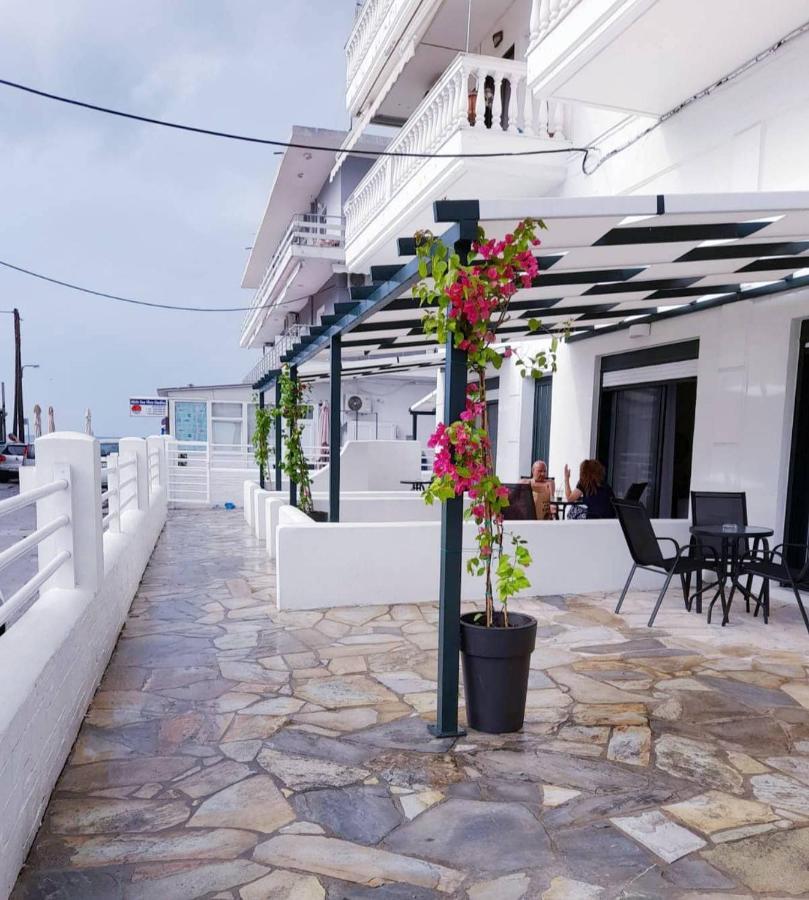 Eantos Studios And Suites Peraía Exterior foto