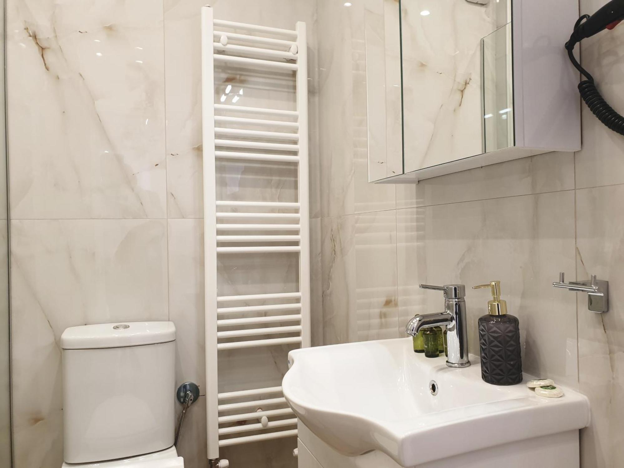 Eantos Studios And Suites Peraía Zimmer foto