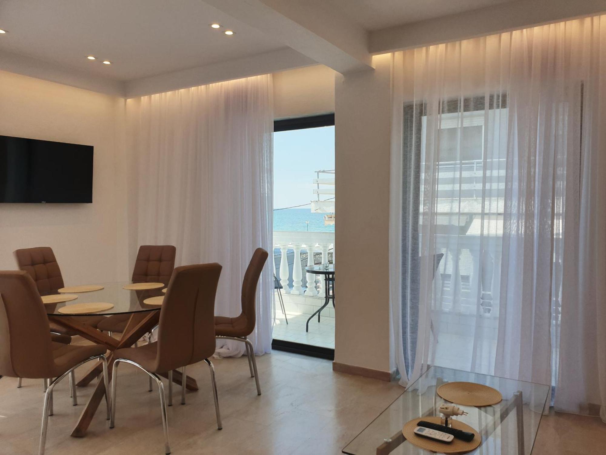 Eantos Studios And Suites Peraía Zimmer foto